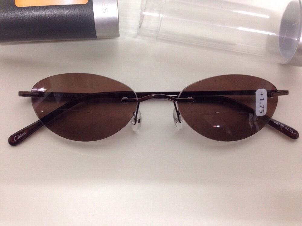 PRIVATE EYES COMFORT FLEX SUN READER (PE130) GLASSES W CASE +1.75