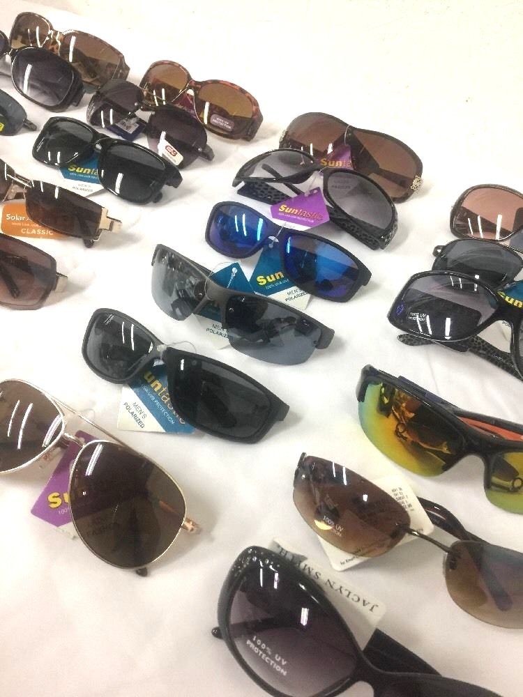 Wholesale Lot of Name Brand Sunglasses (Assorted) - Sample
